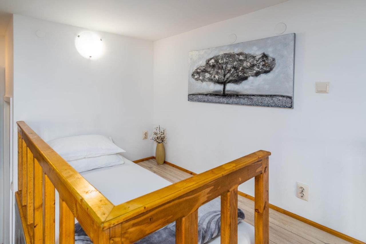 Apartment Tomas Split Eksteriør billede